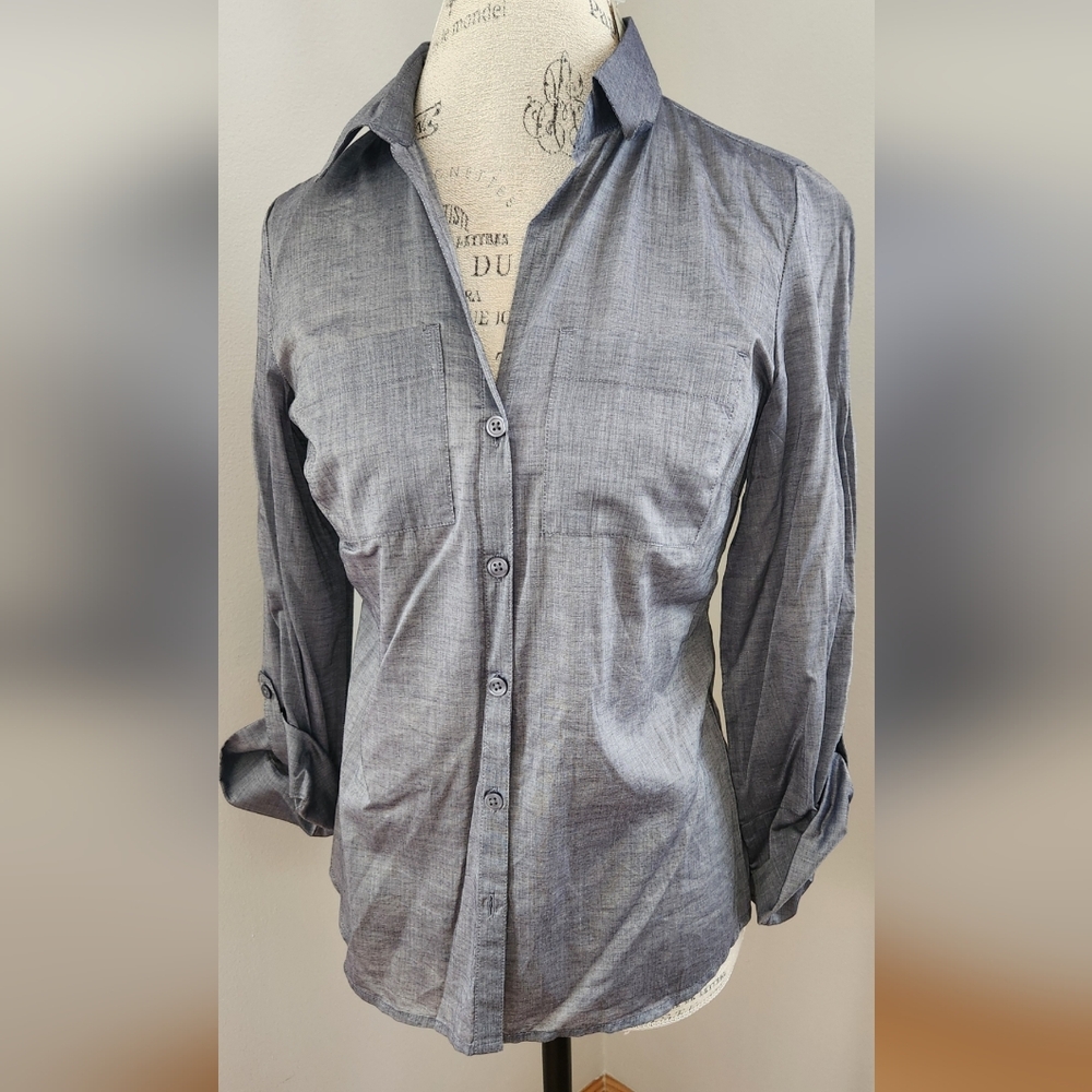 Ann Taylor Women's Gunmetal Gray Button-Up Shirt In Size 4